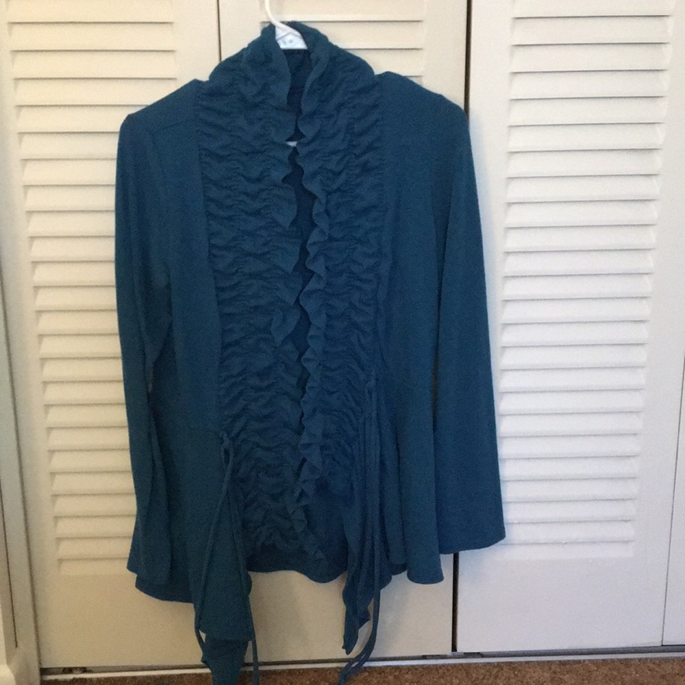 Emerald size L ruffle sweater in Teal